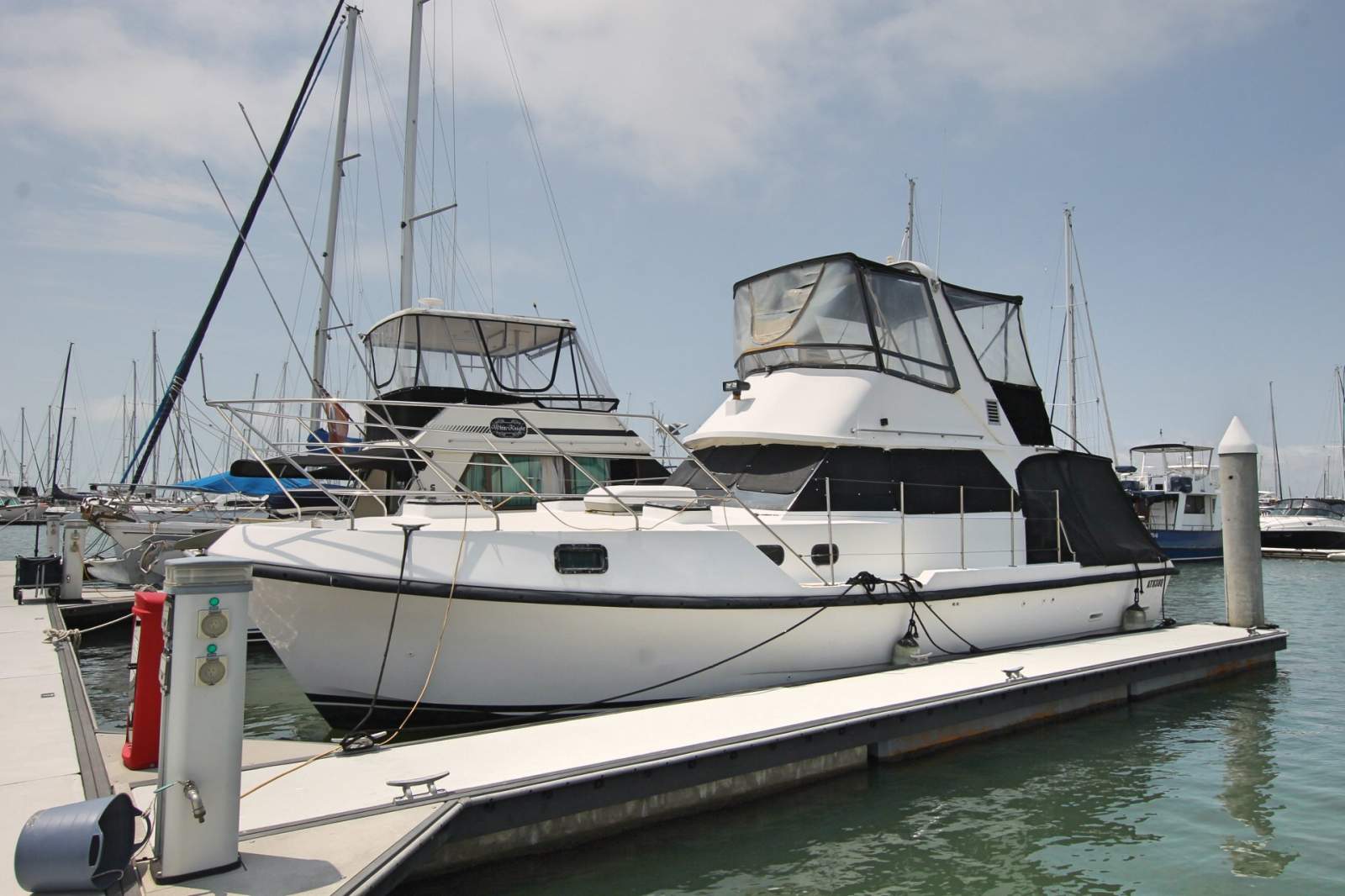 Harriscraft 38 Flybridge Cruiser, "Sold As Is Where Is"