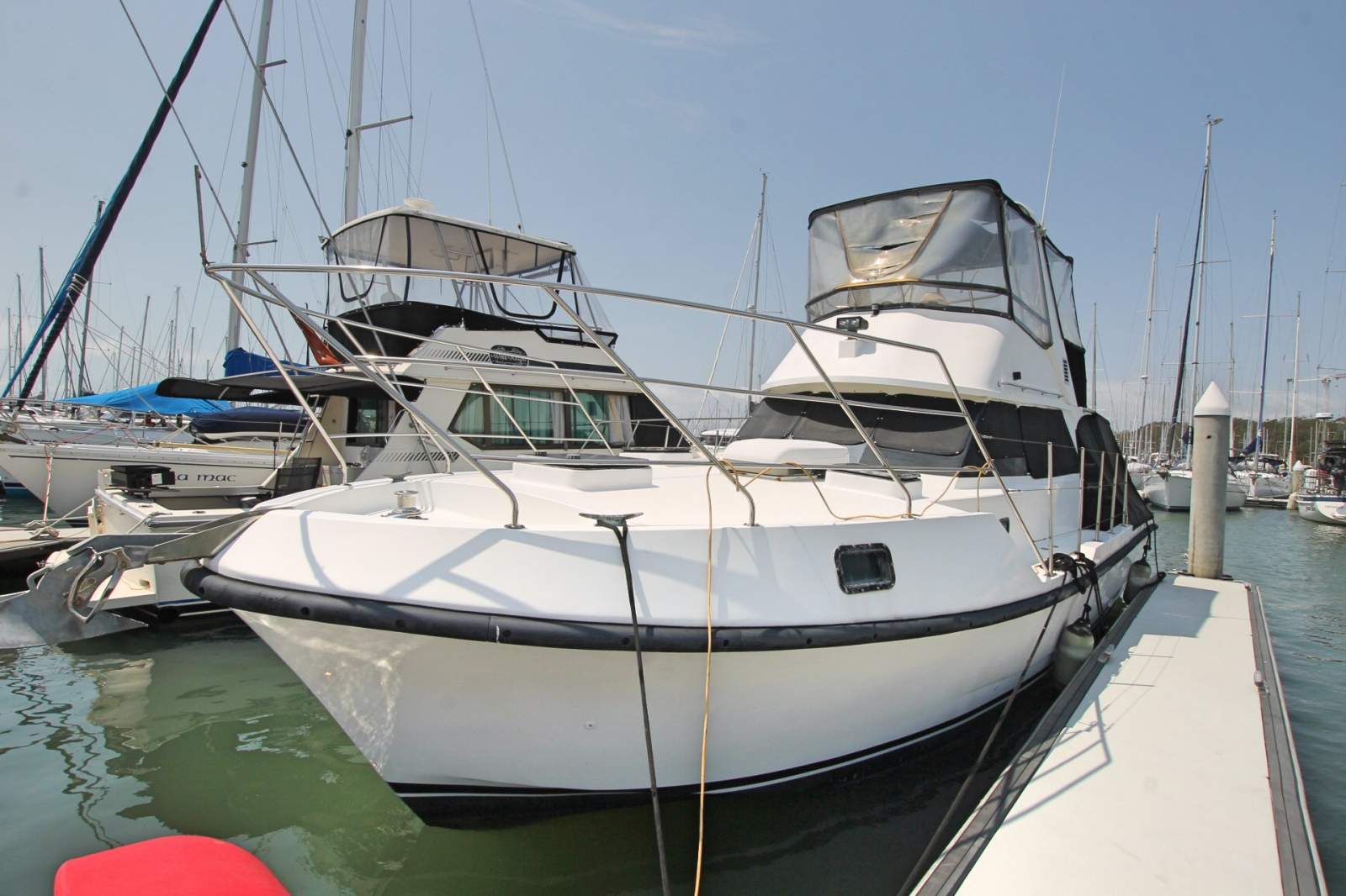 Harriscraft 38 Flybridge Cruiser, "Sold As Is Where Is" Harriscraft 38 Flybridge Cruiser, "Sold As Is Where Is"