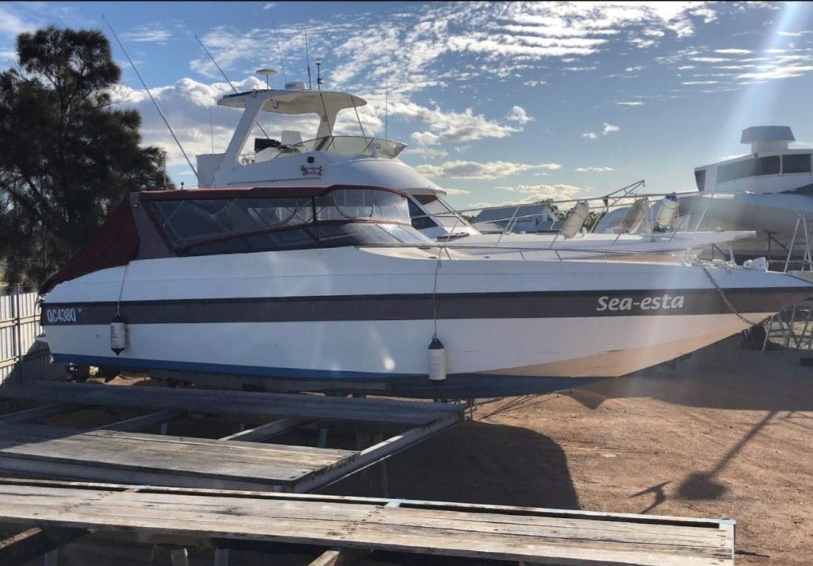 Sports Cruiser/Bow Rider Fast ( Cairns QLD) Sports Cruiser/Bow Rider Fast ( Cairns QLD)