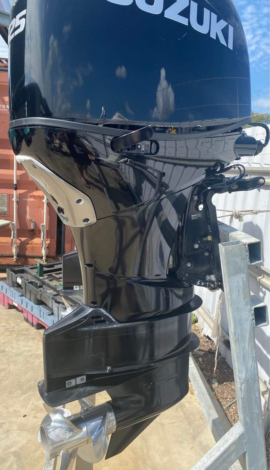 Suzuki outboard motor 325hp 2020 model