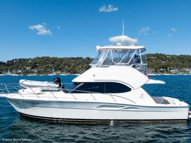 Riviera 40 Flybridge