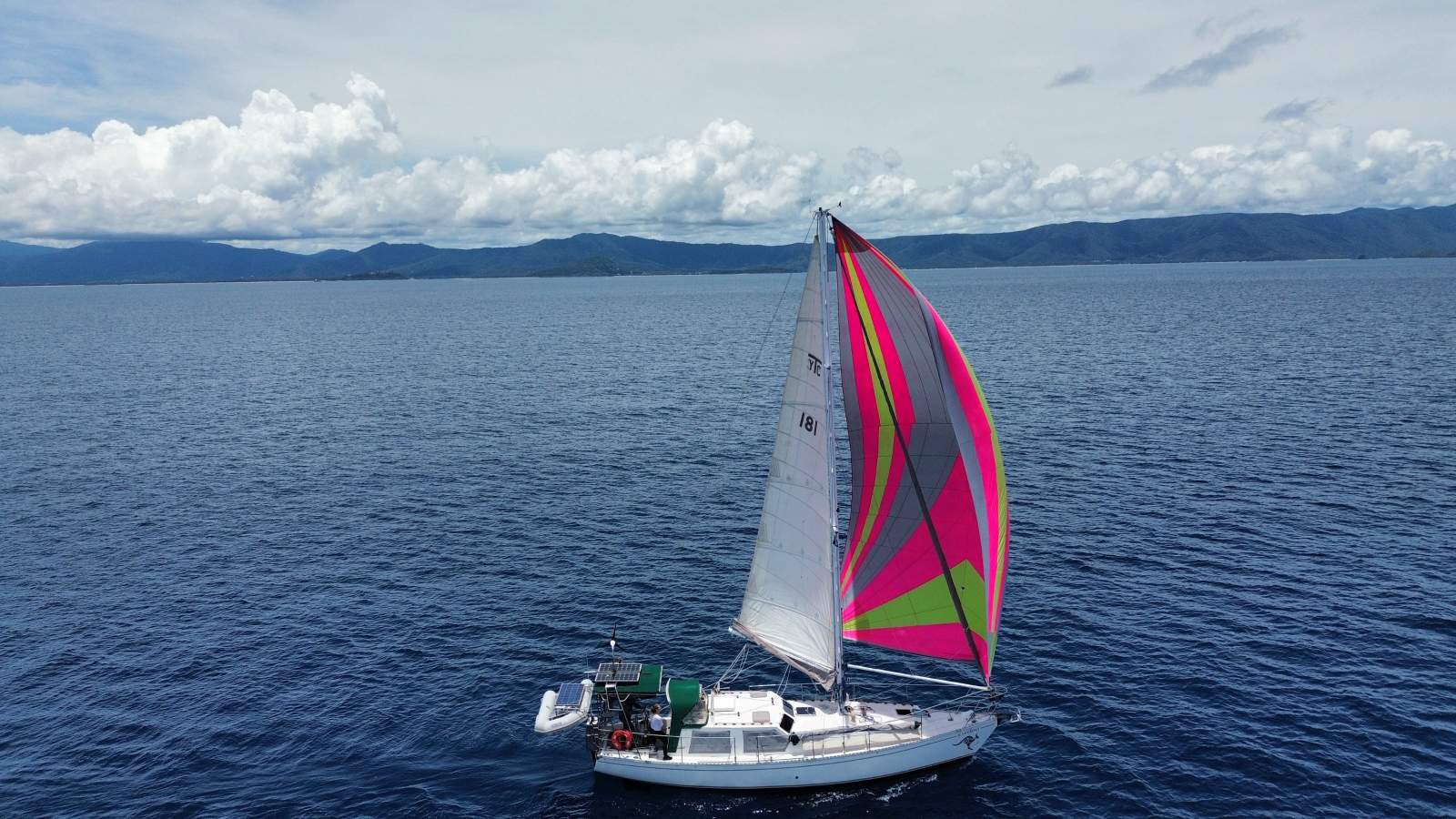 Challenger 39 Pilothouse Challenger 39 Pilothouse