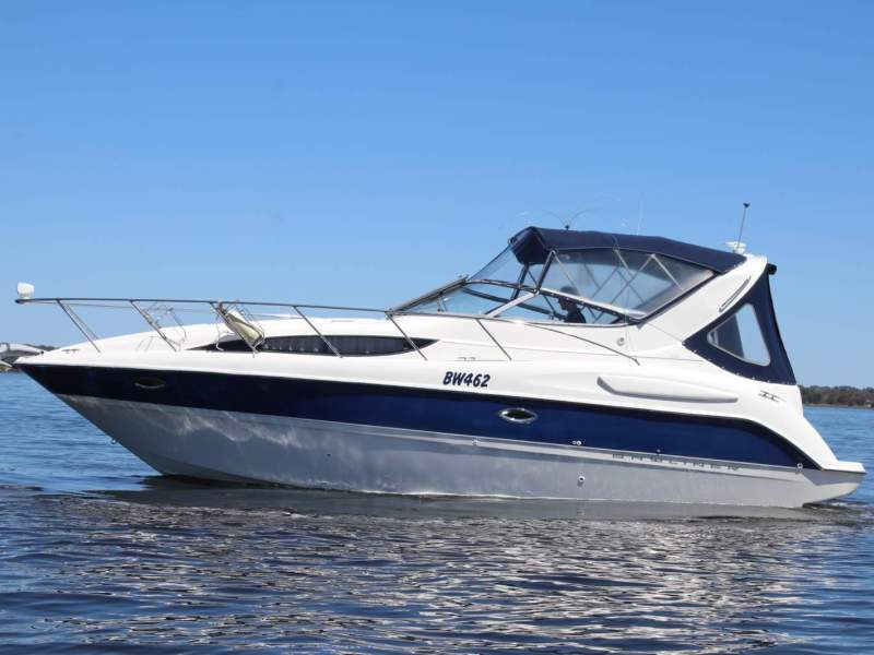 Bayliner 305 Ciera Never been Antifouled and Floating Dock Included Bayliner 305 Ciera Never been Antifouled and Floating Dock Included