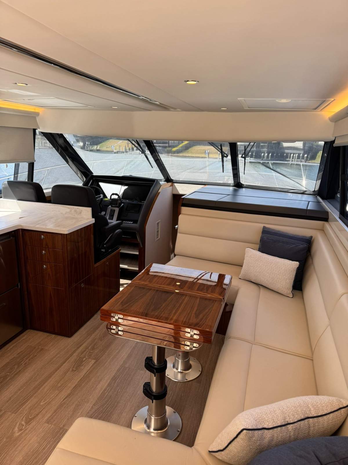  Riviera 445 SUV Boat Brokers of Tasmania