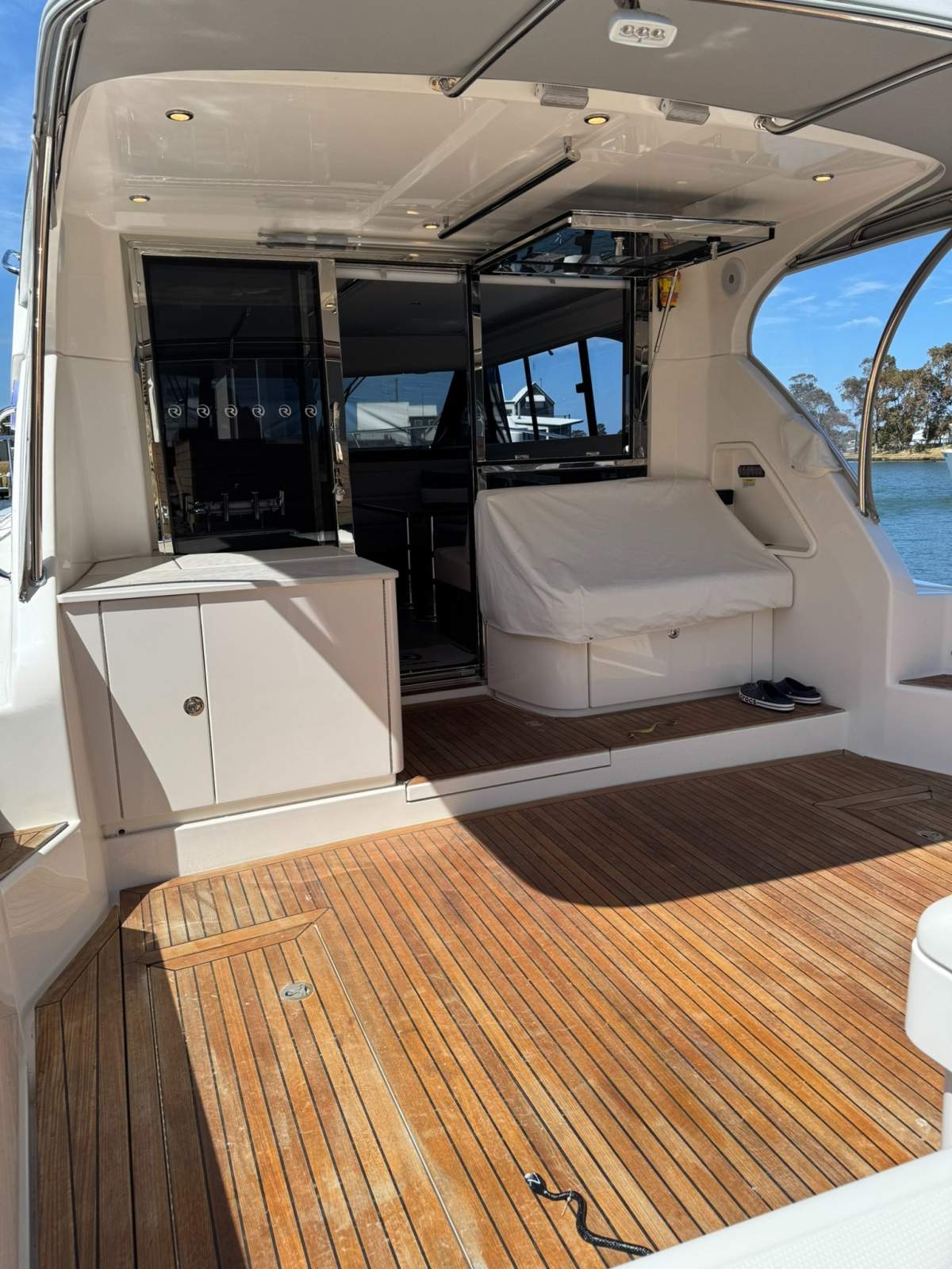  Riviera 445 SUV Boat Brokers of Tasmania