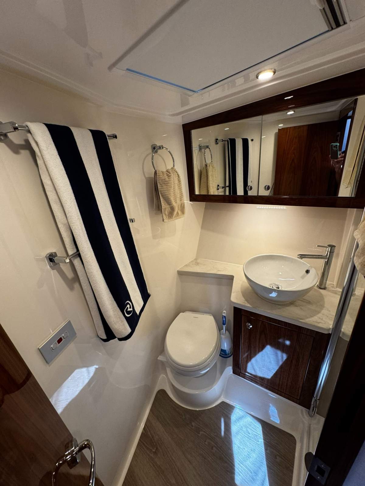  Riviera 445 SUV Boat Brokers of Tasmania