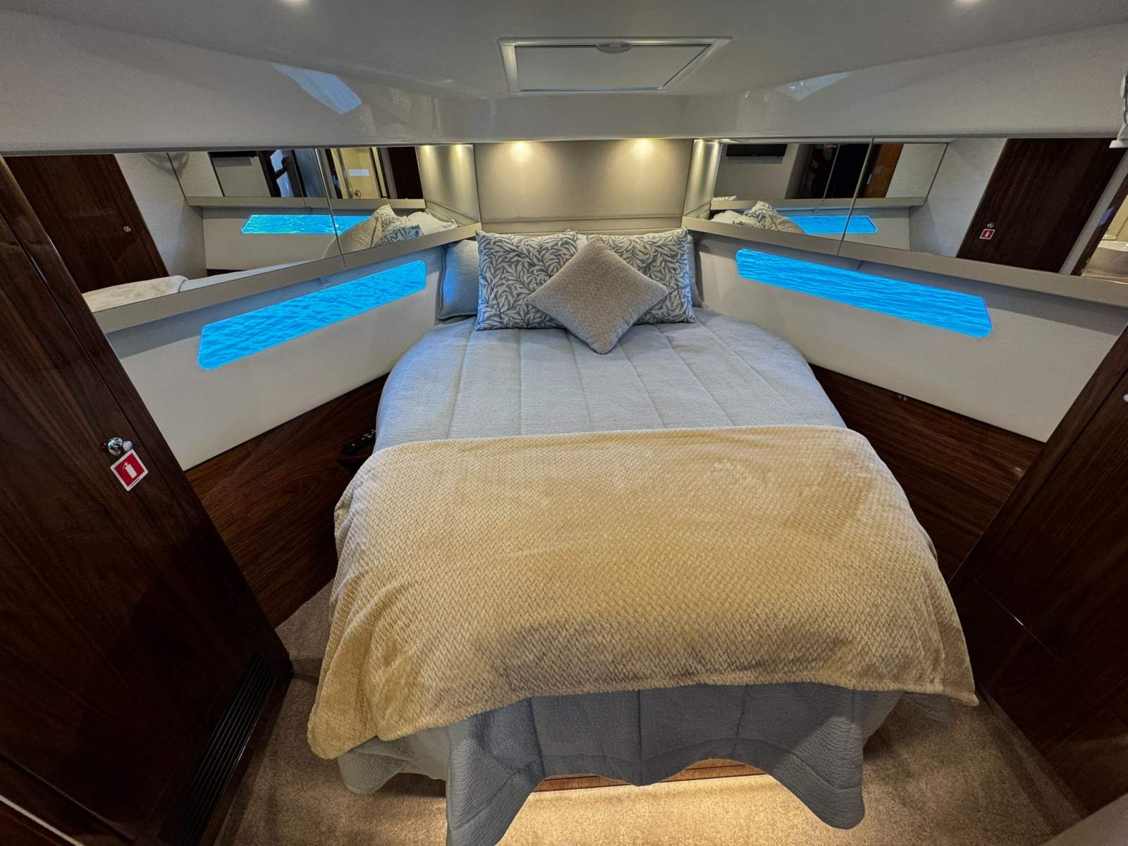  Riviera 445 SUV Boat Brokers of Tasmania