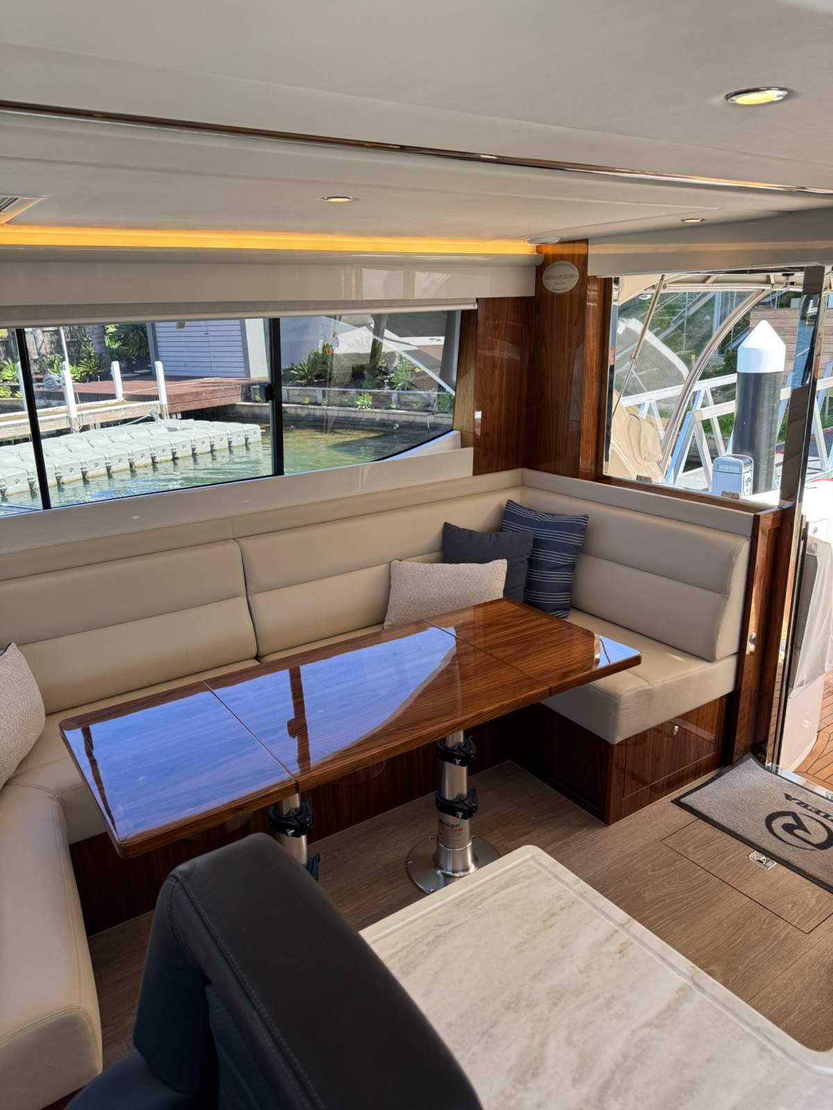  Riviera 445 SUV Boat Brokers of Tasmania
