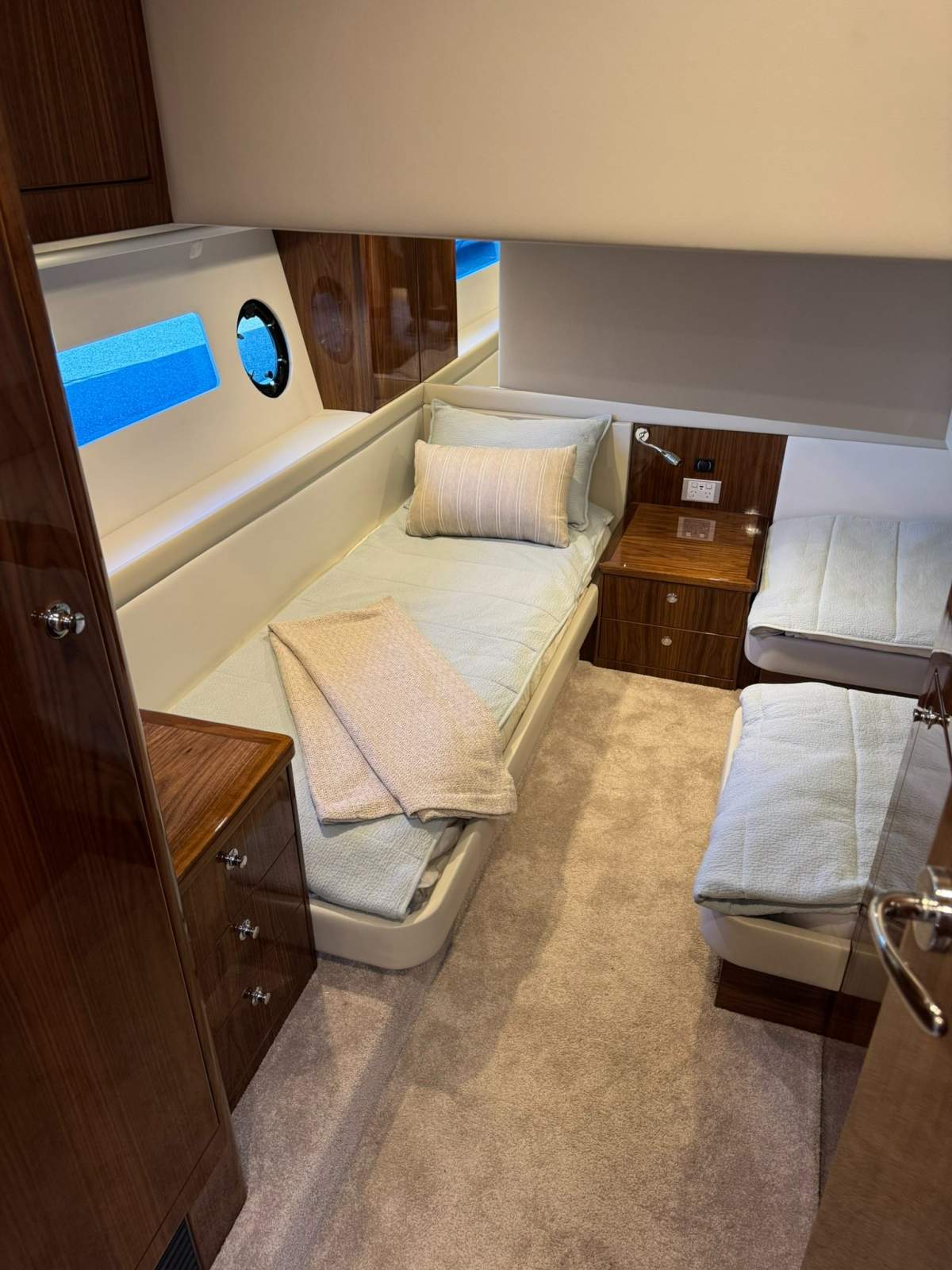  Riviera 445 SUV Boat Brokers of Tasmania