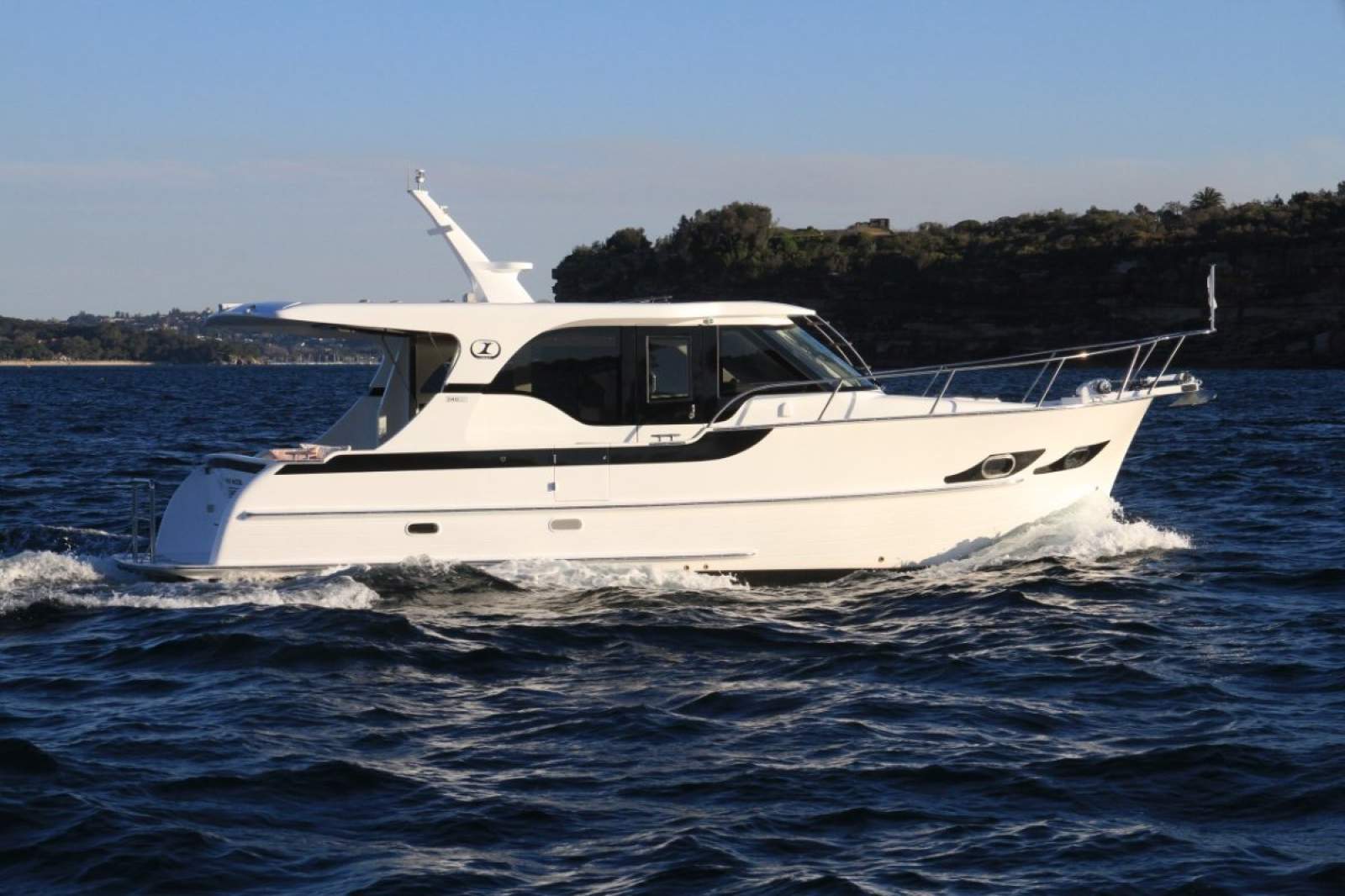 Integrity 340 SX Integrity 340 SX