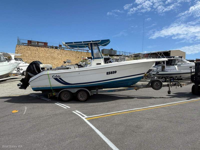 Cobia 240 Centre Console Mercury 250 HP Verado