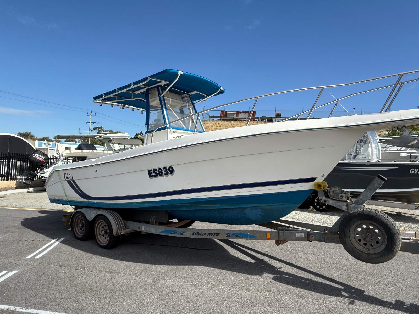 Cobia 240 Centre Console Mercury 250 HP Verado