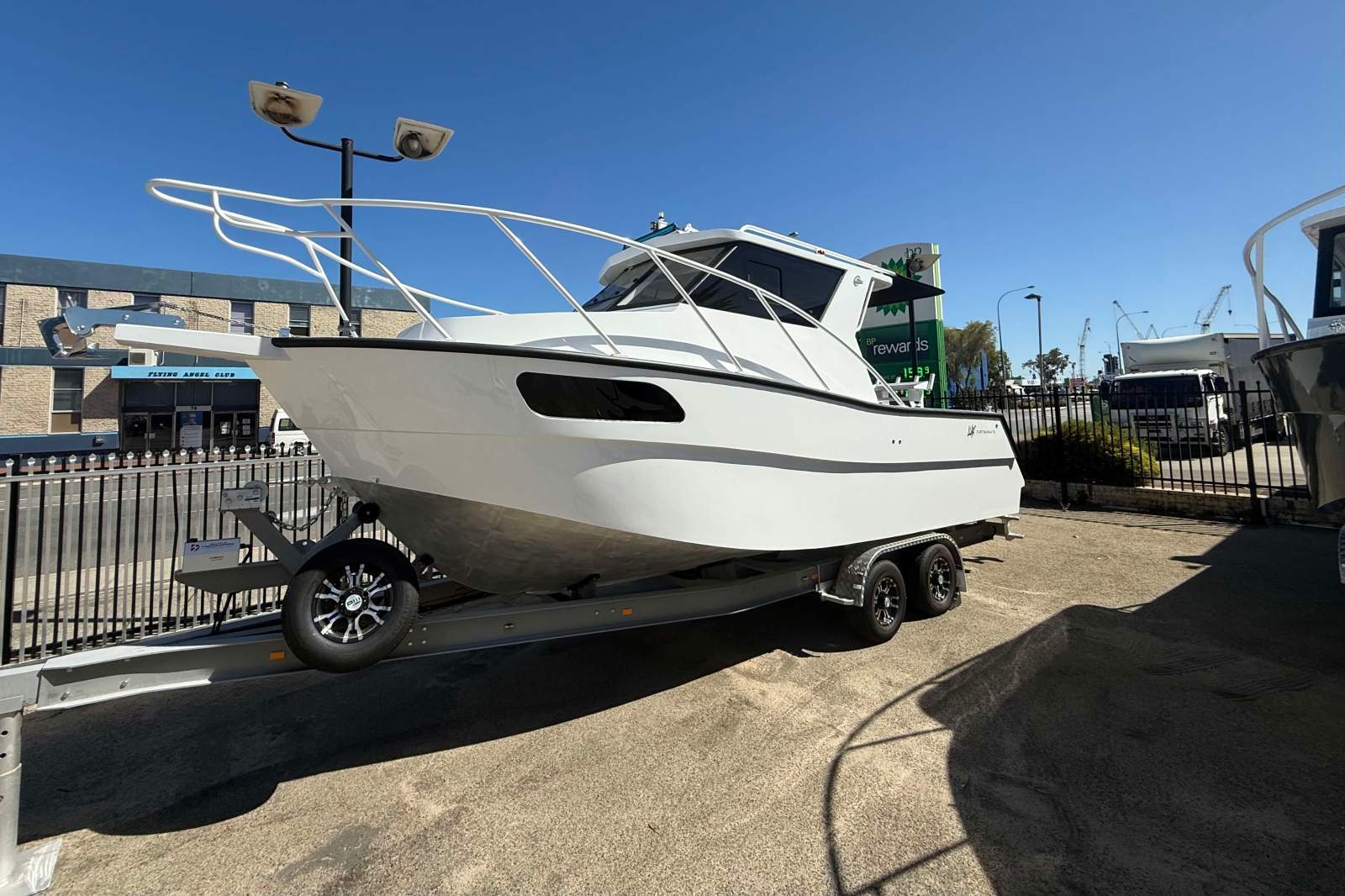 Lux Custom Boats 8200 Leisure Craft