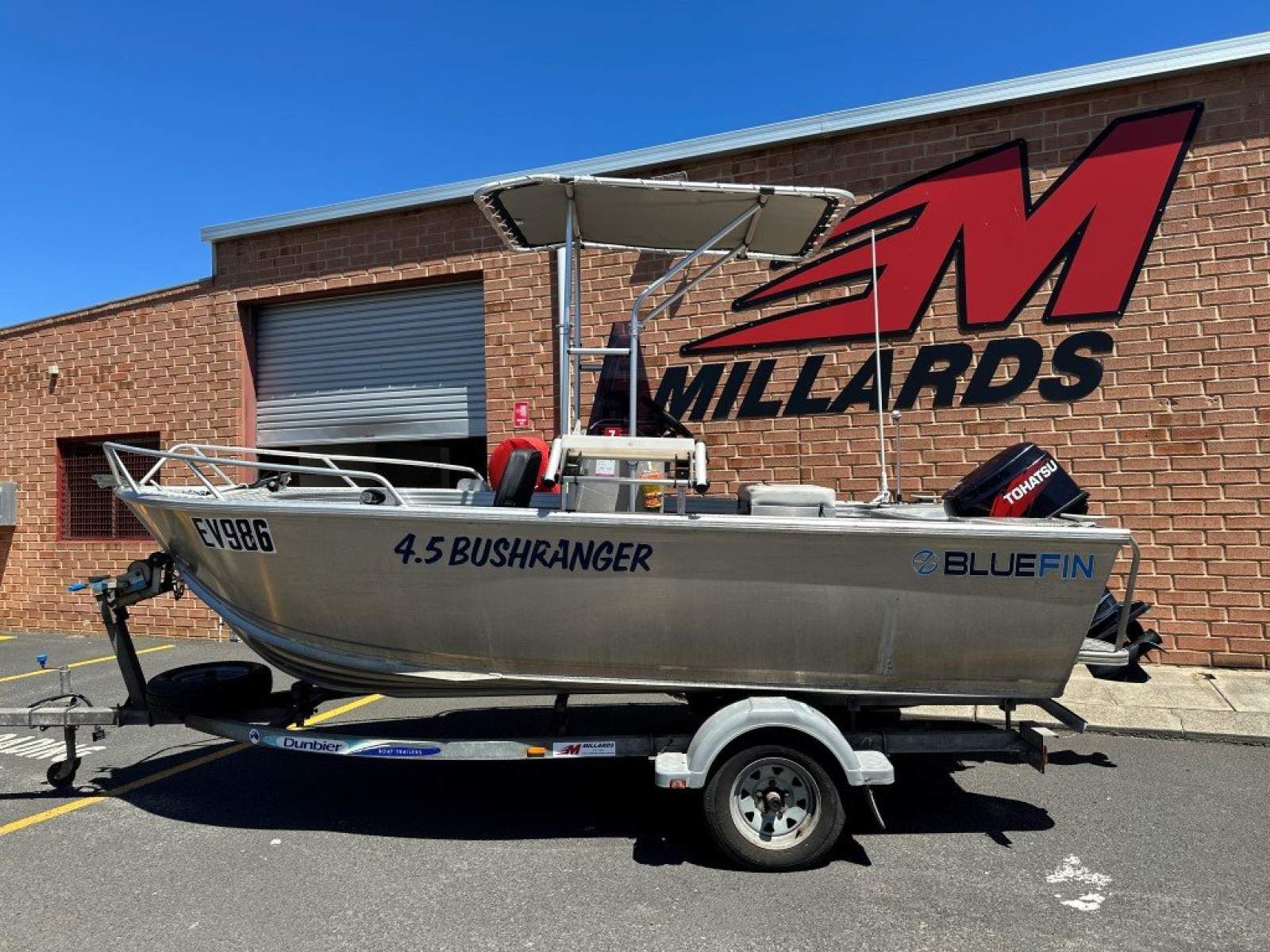 Bluefin 4.50 Bushranger Centre Console