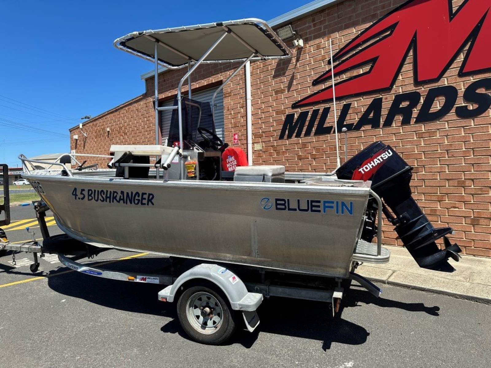 Bluefin 4.50 Bushranger Centre Console
