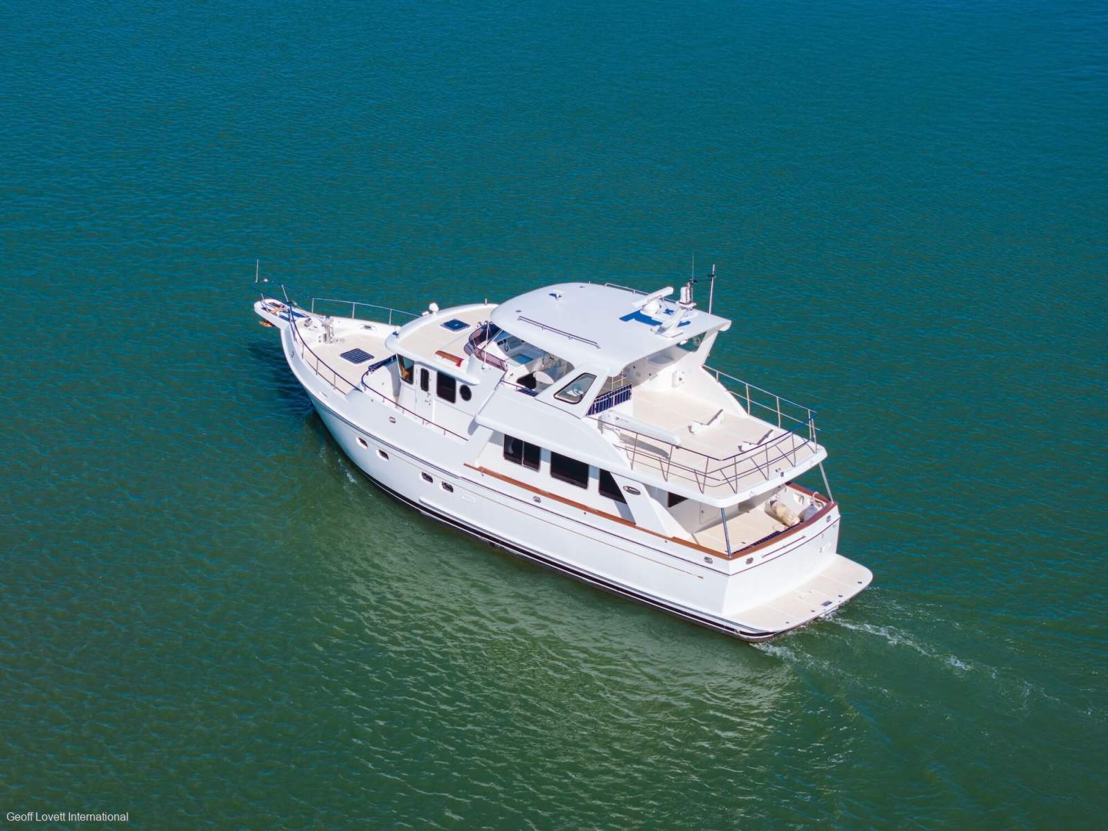 Selene 54 Classic Explorer Selene 54 Classic Explorer