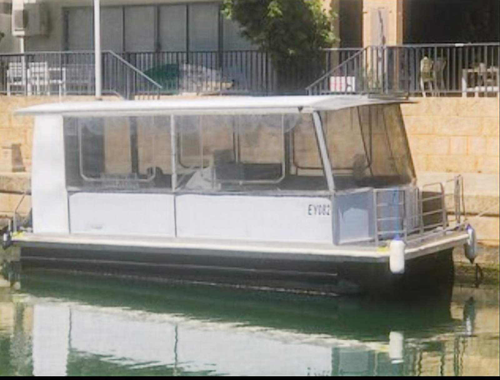 7.8m Bouvard Marine Pontoon