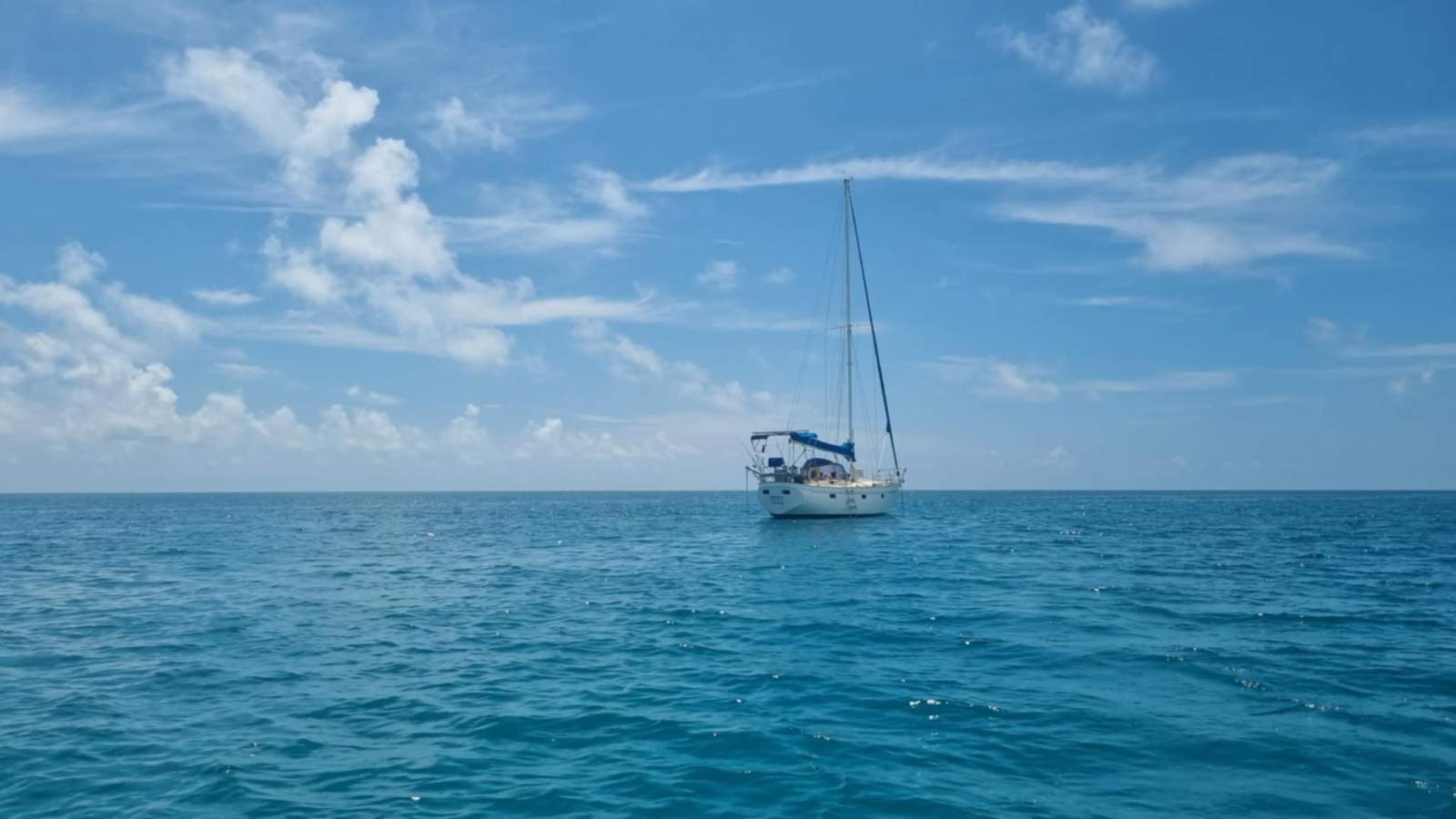 Nantucket 33:Out at the reef Nantucket 33:Out at the reef