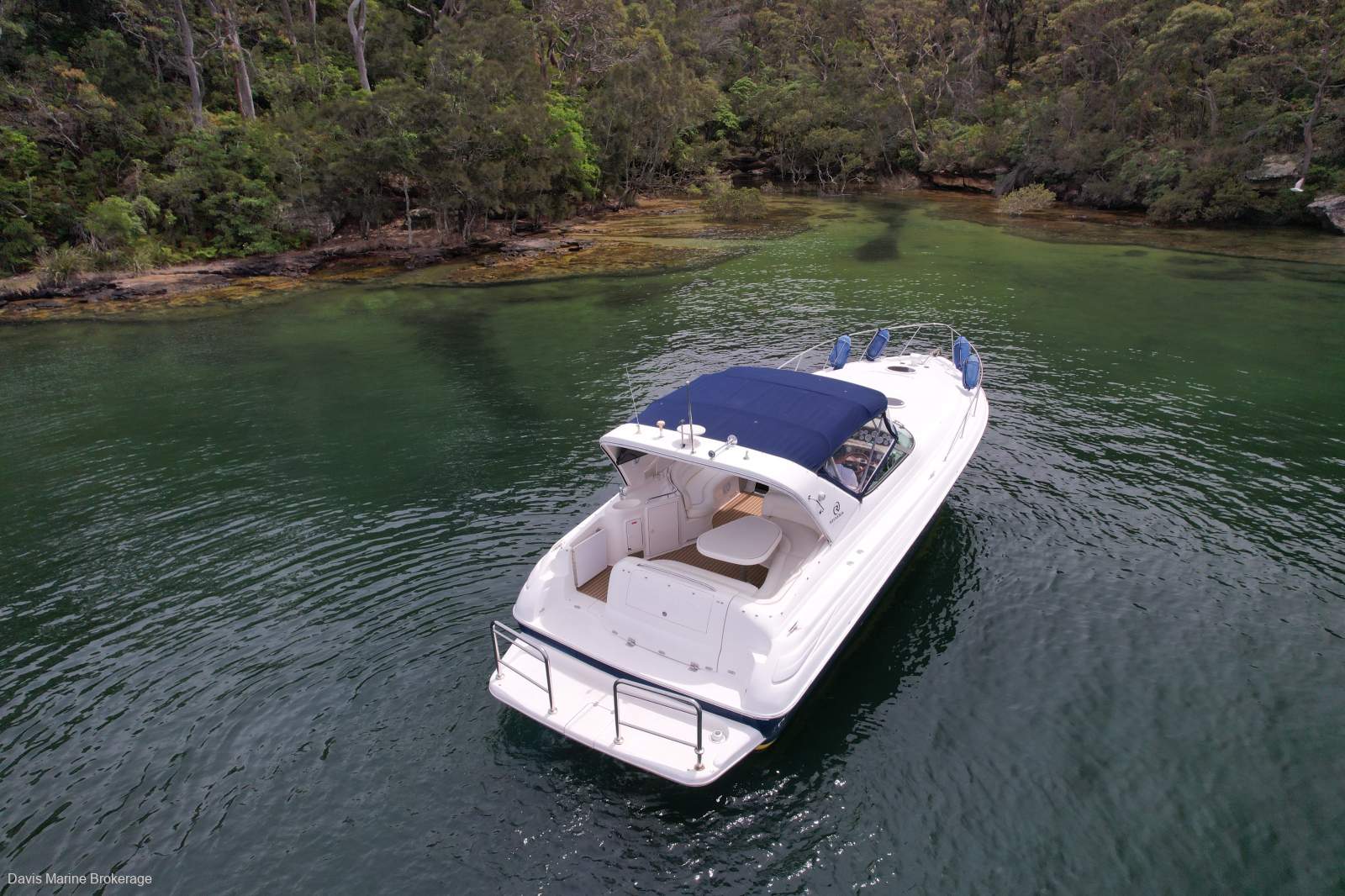 Riviera M370 Sports Cruiser Riviera M370 Sports Cruiser