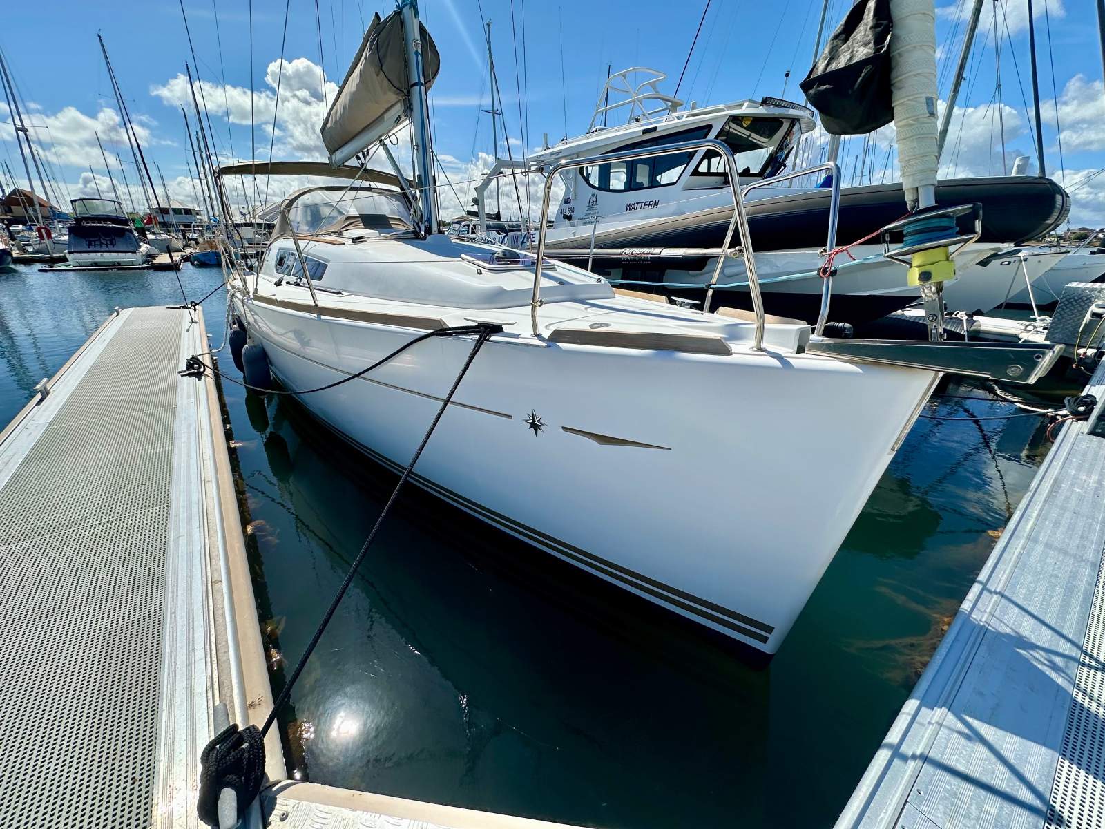 Jeanneau Sun Odyssey 33i 2013 Immaculate Condition