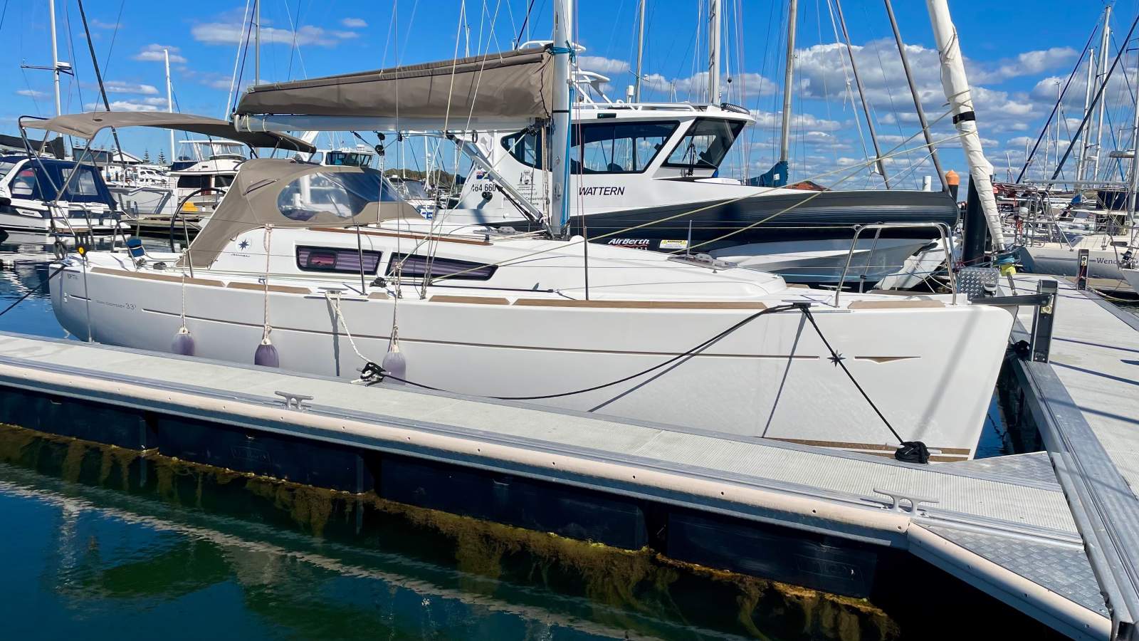 Jeanneau Sun Odyssey 33i 2013 Immaculate Condition