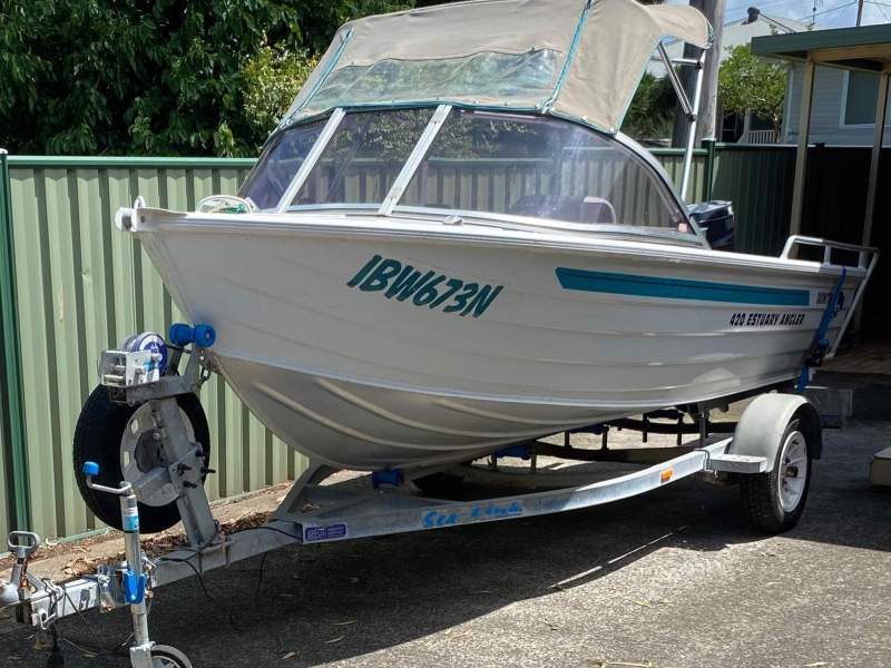Quintrex 420 Estuary Angler 2006 model