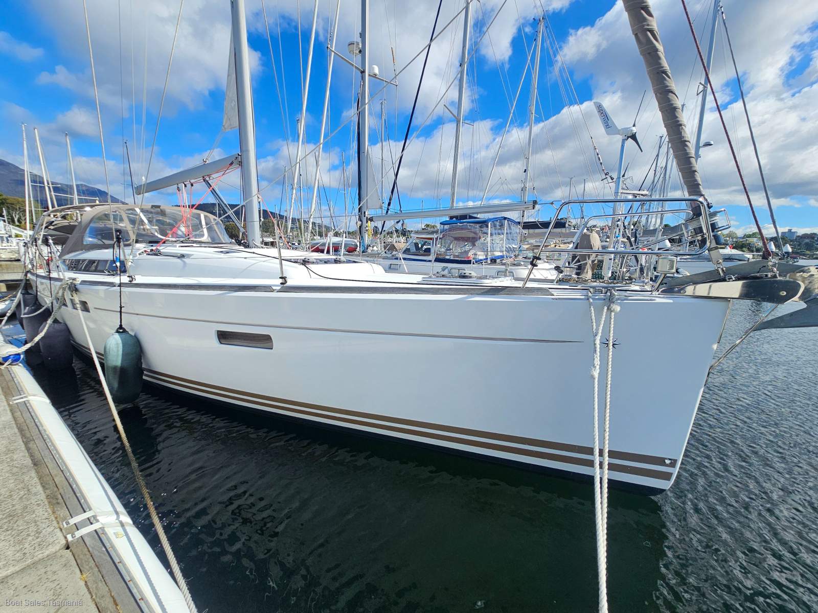 Jeanneau Sun Odyssey 469 Magnetron