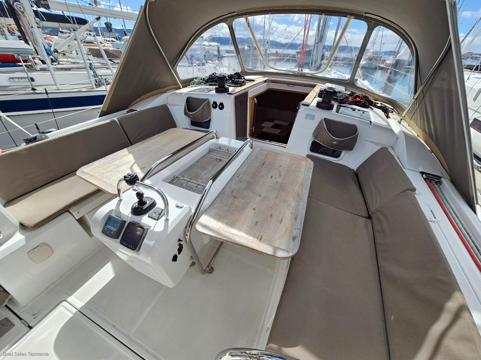 Jeanneau Sun Odyssey 469 Magnetron