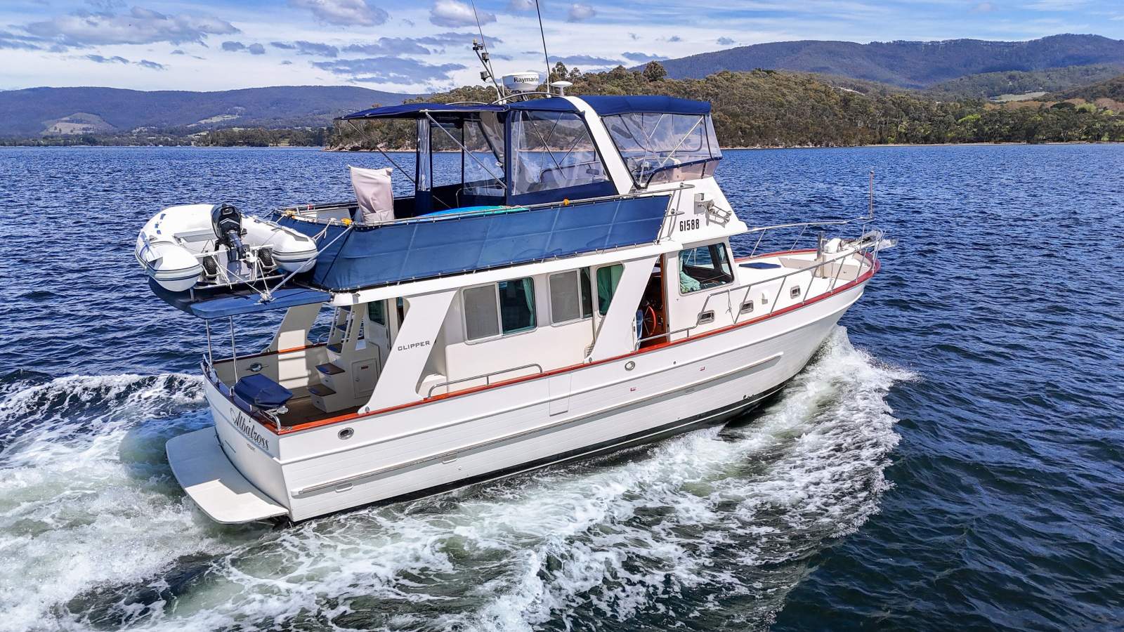 Clipper Heritage 40 NEW ENGINE, NAIAD STABILISERS, EXCELLENT CONDITION