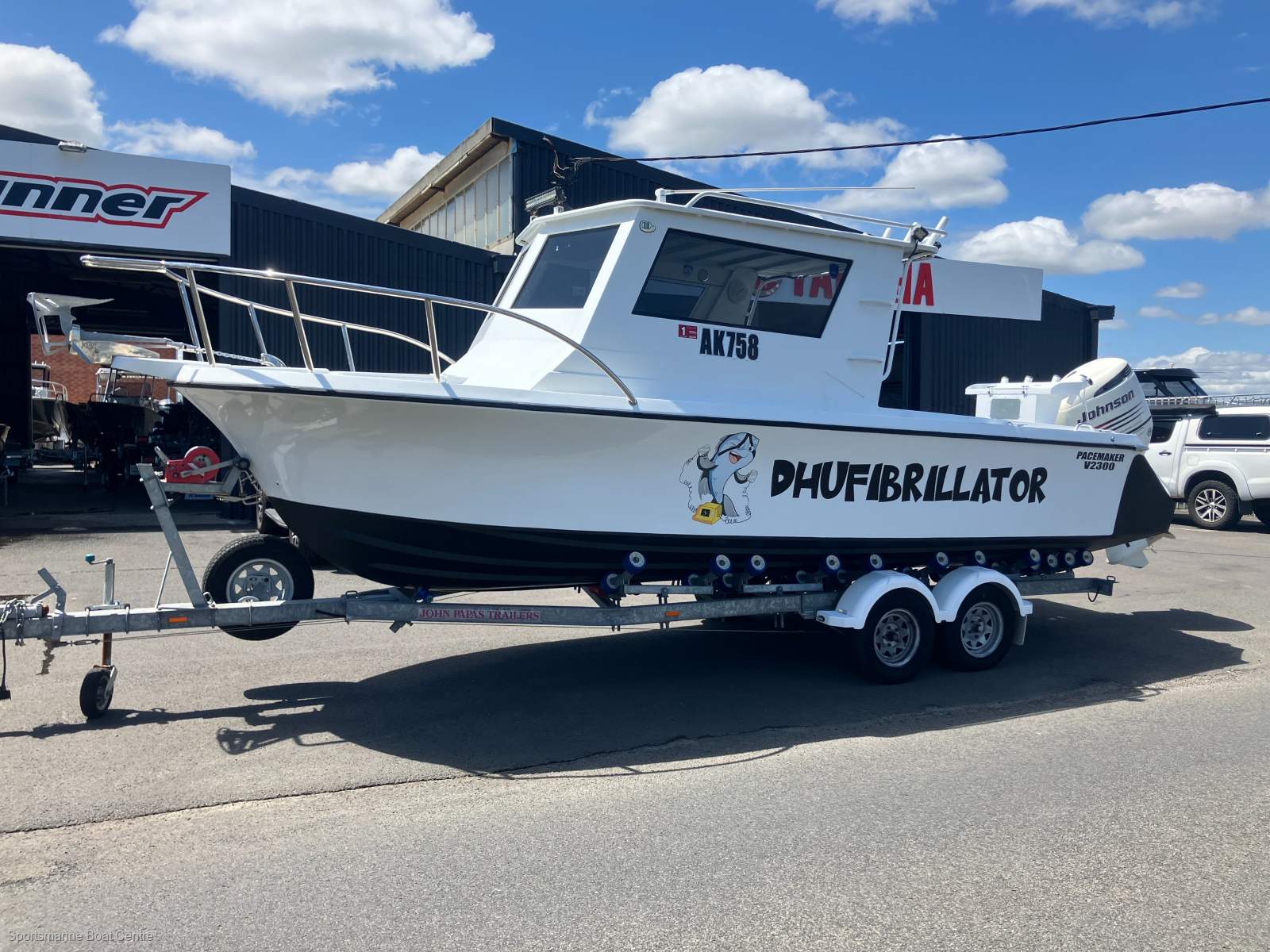 Pacemaker V2300 Boat, Motor, Trailer Package