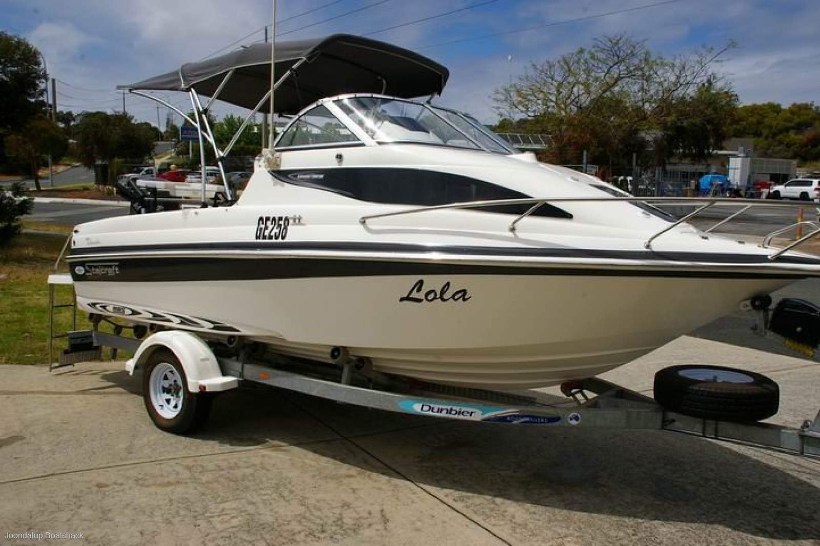 Stejcraft 580 Islander Enclosed Deluxe 23 hours