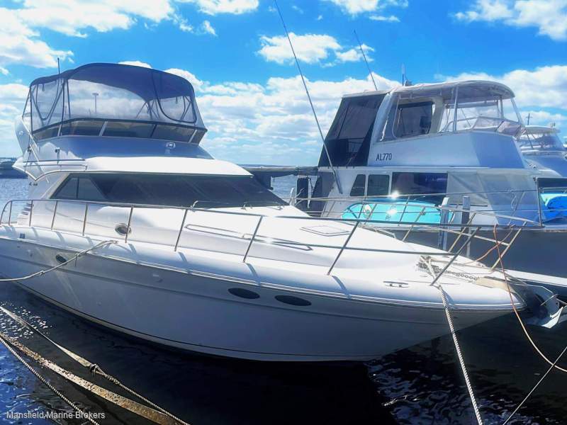 Sea Ray 400 Sedan Bridge