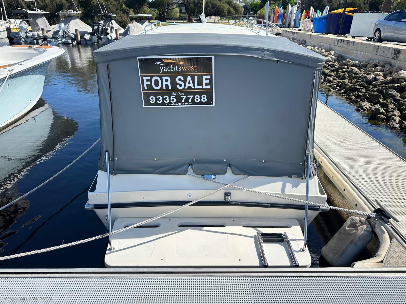 Leeder 710 Deluxe Hardtop:LEEDER 710 Hardtop by YACHTS WEST Leeder 710 Deluxe Hardtop:LEEDER 710 Hardtop by YACHTS WEST