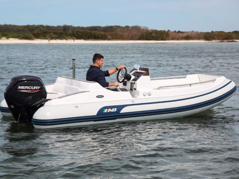 AB Inflatables Nautilus 17 DLX