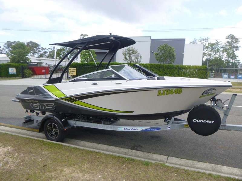 Glastron GTS 187 BOW RIDER