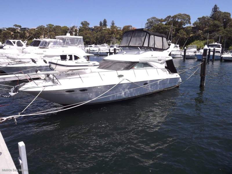 Sea Ray 400 Sedan Bridge