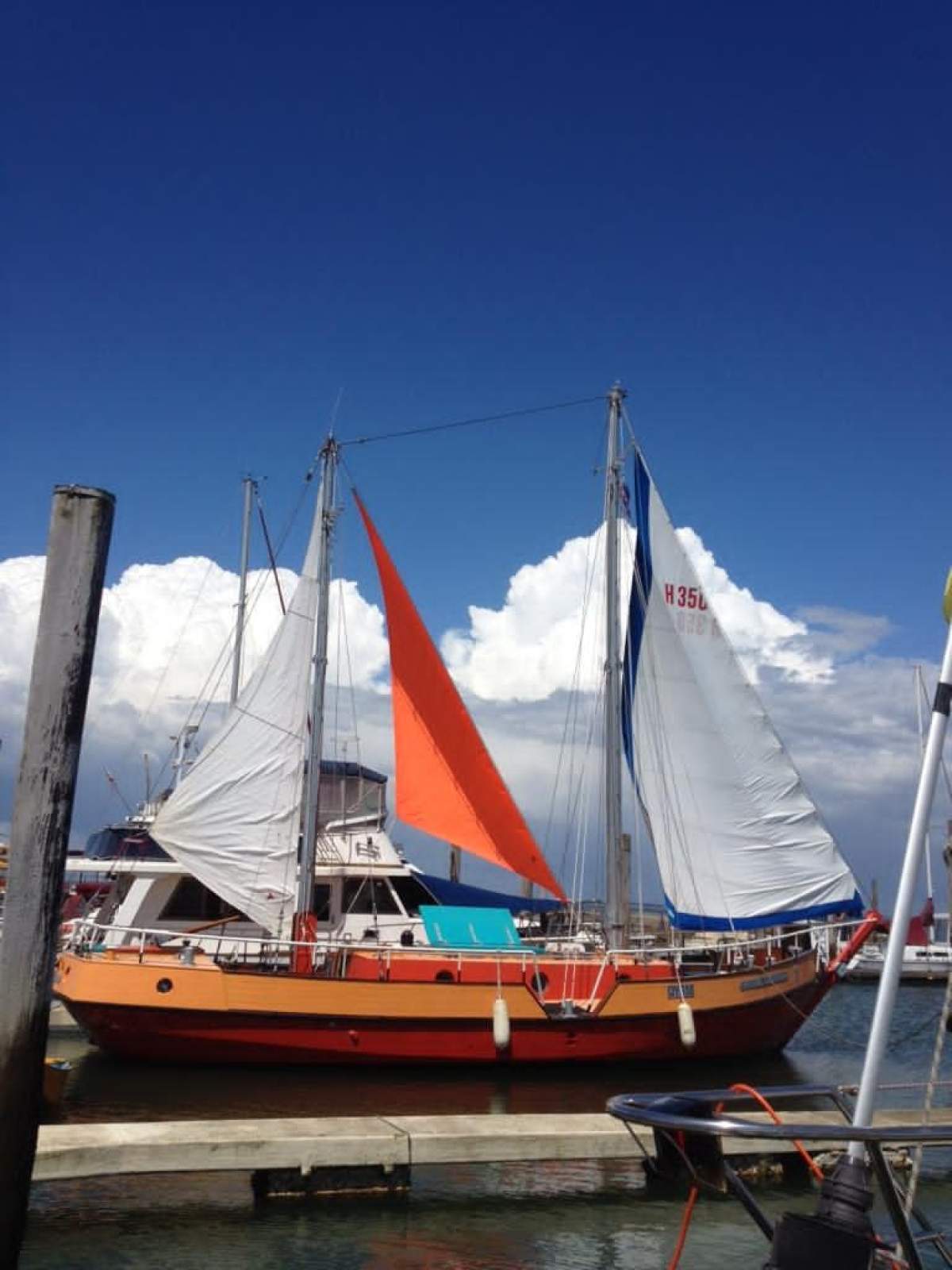 Spray Custom build based on Bruce Roberts hull design