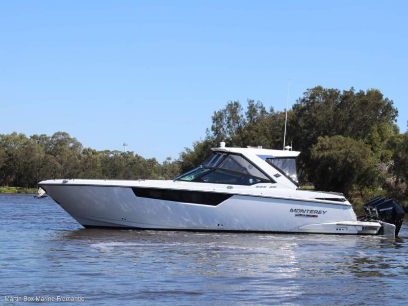 Monterey 385 SS with Triple 300Hp Mercury V8 outboards