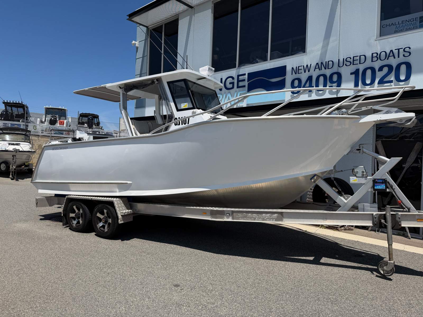 Genesis 670XL Super Console - With 225HP Mercury 4-Stroke