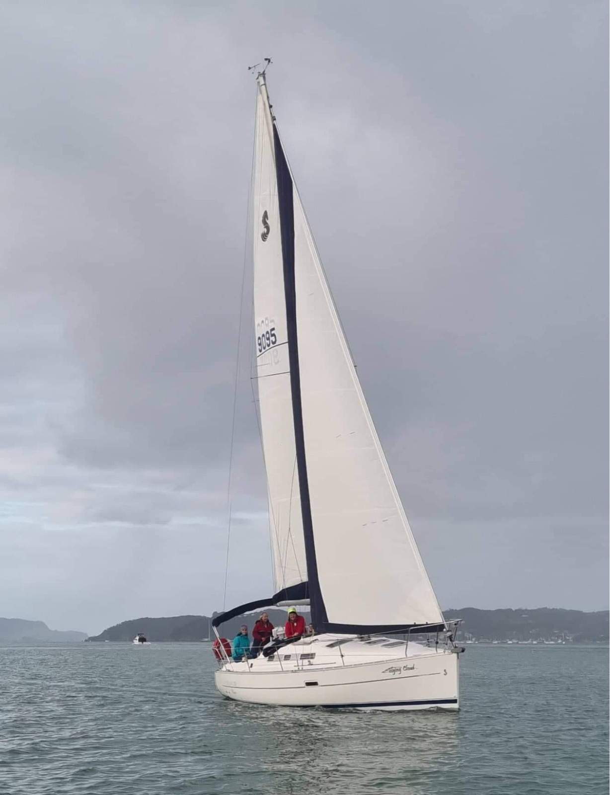 Beneteau Oceanis Clipper 323