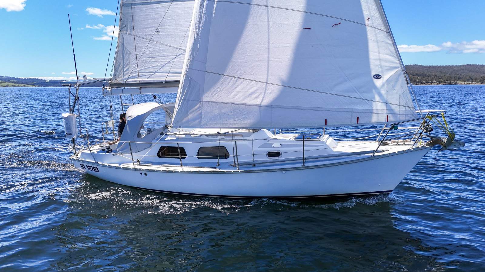 Sailmaster 845 EXCELLENT CONDITION, SUPERBLY UPGRADED!