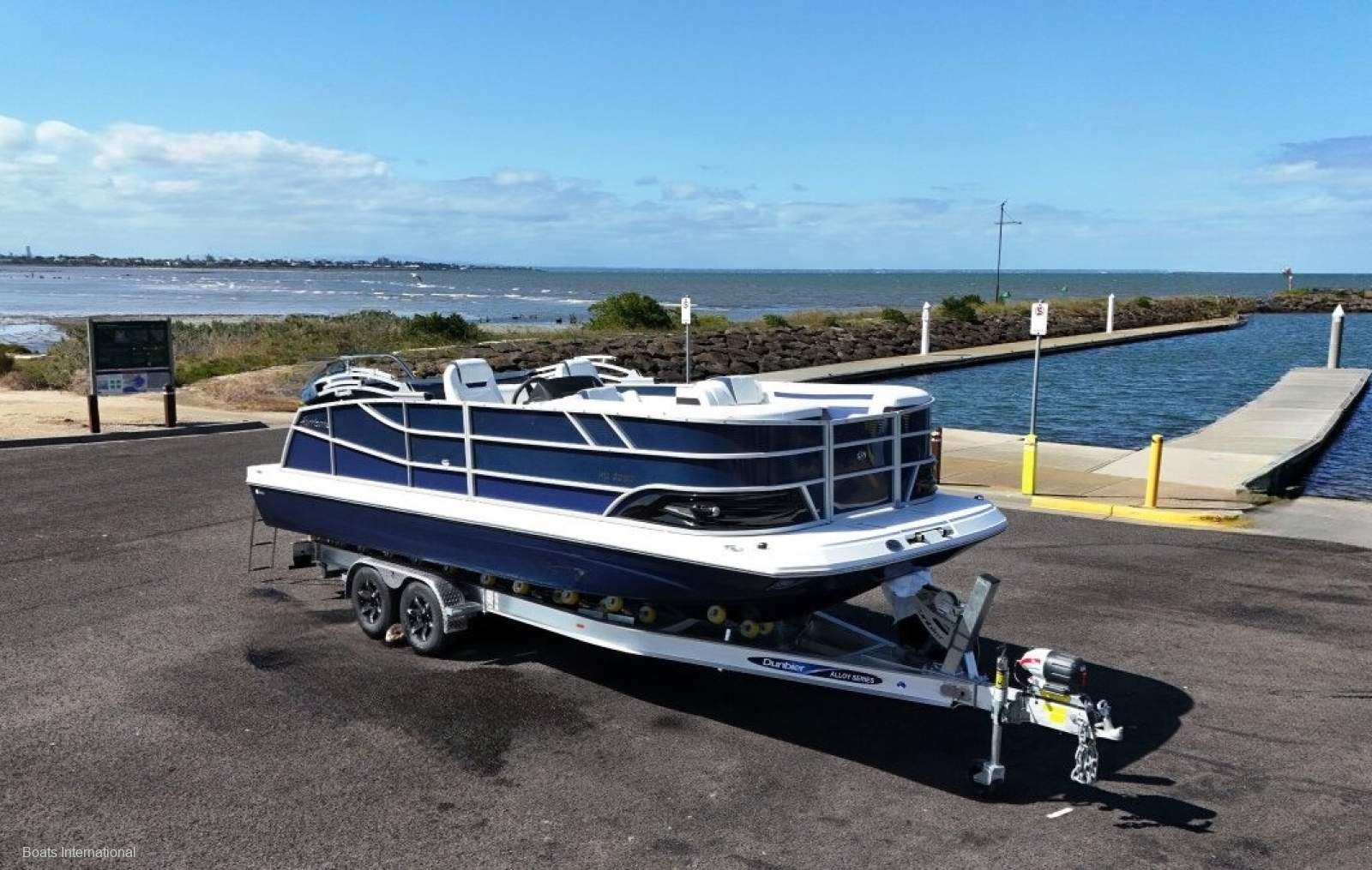 Hurricane Fundeck 236