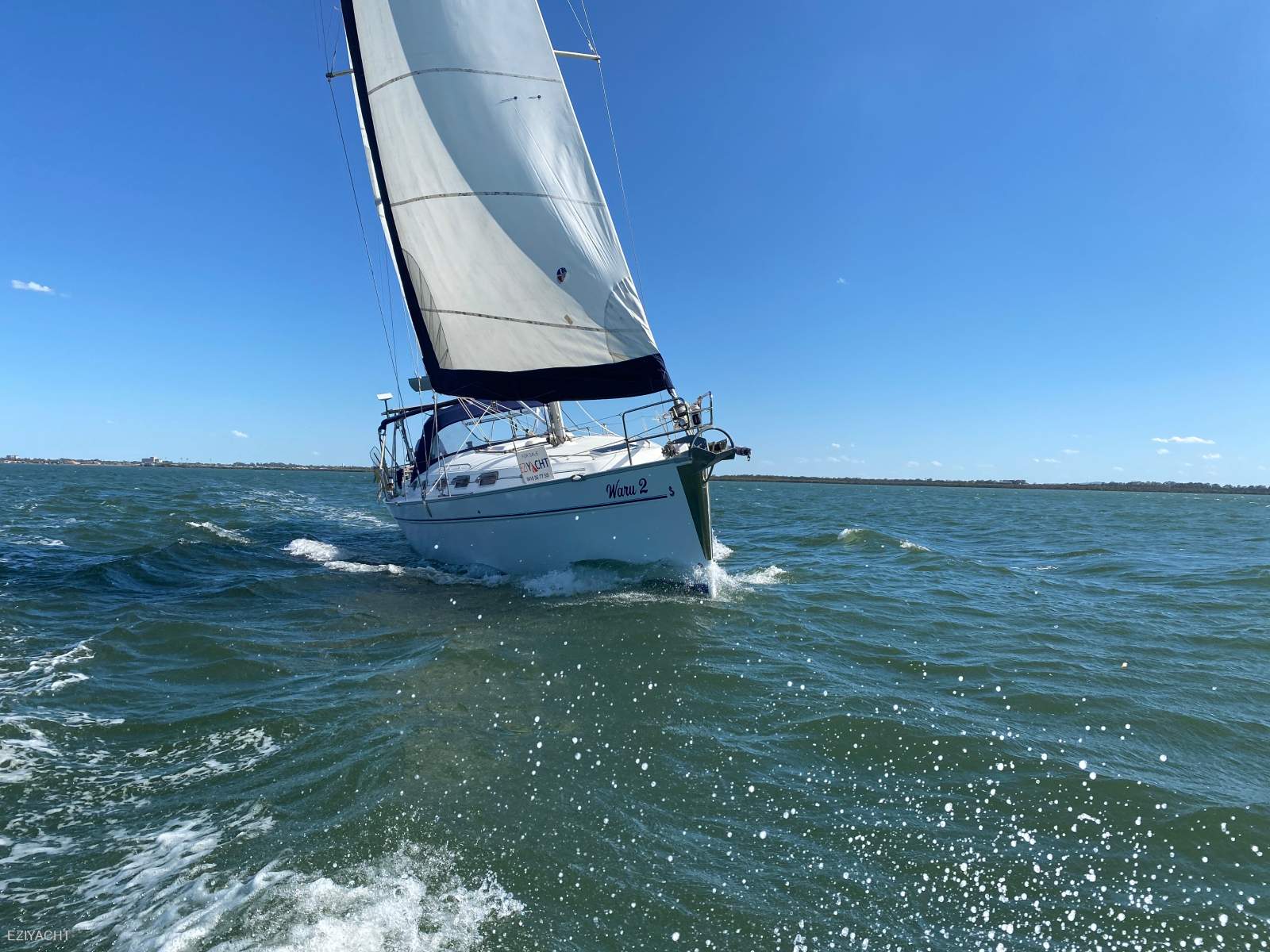 Beneteau Cyclades 43.3 Stylish, air conditioned 3-cabin coastal cruiser