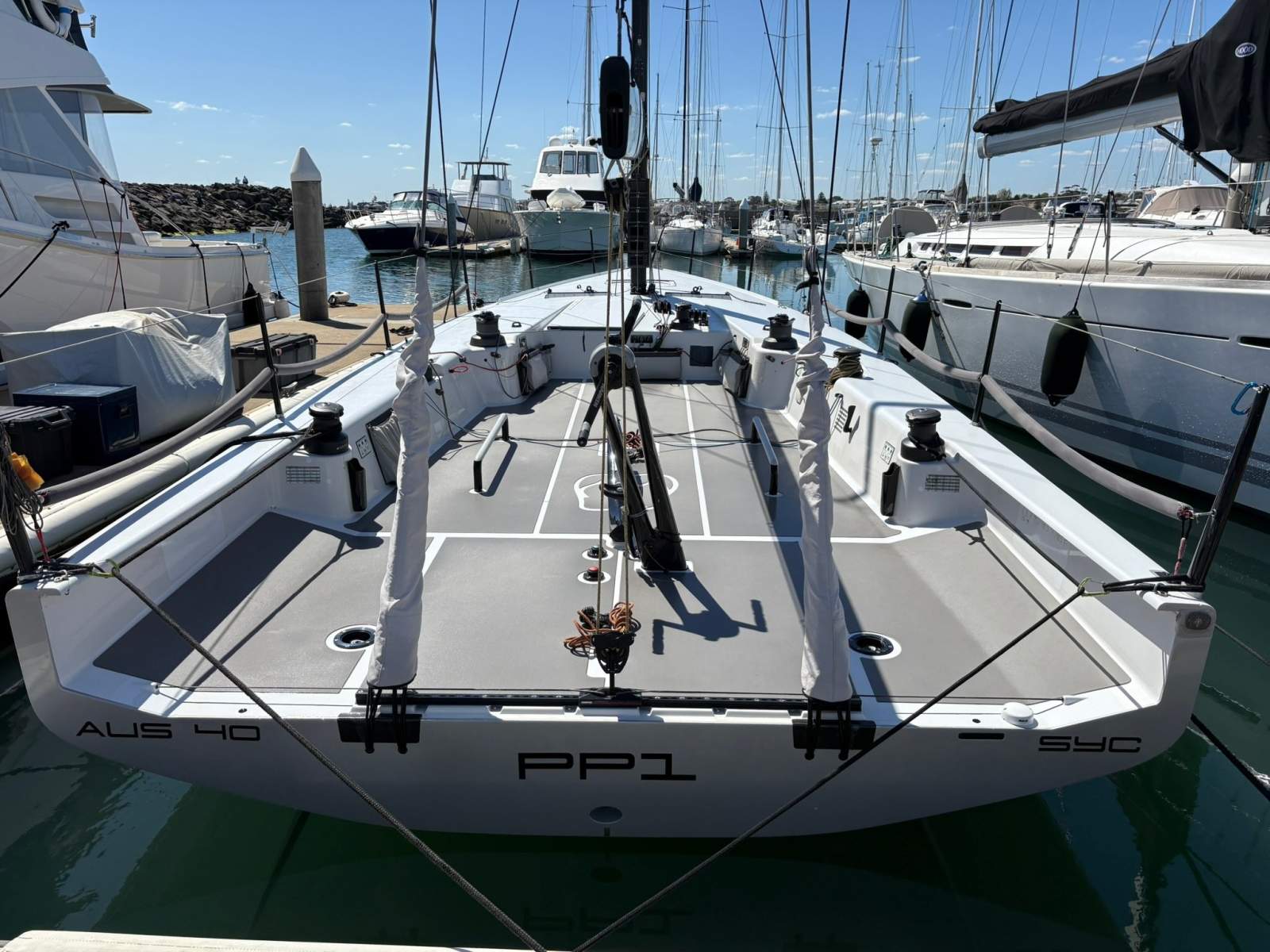 Melges 40