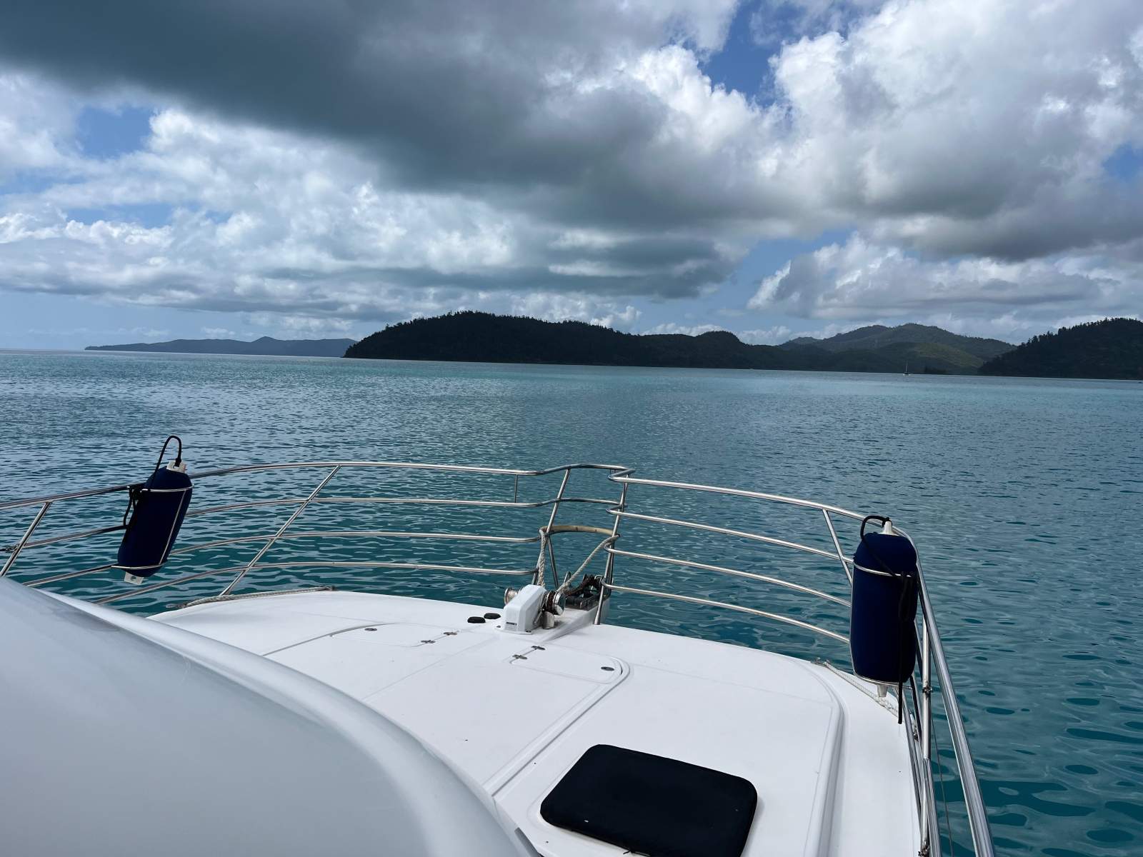 Voyager 1040 Flybridge Catamaran