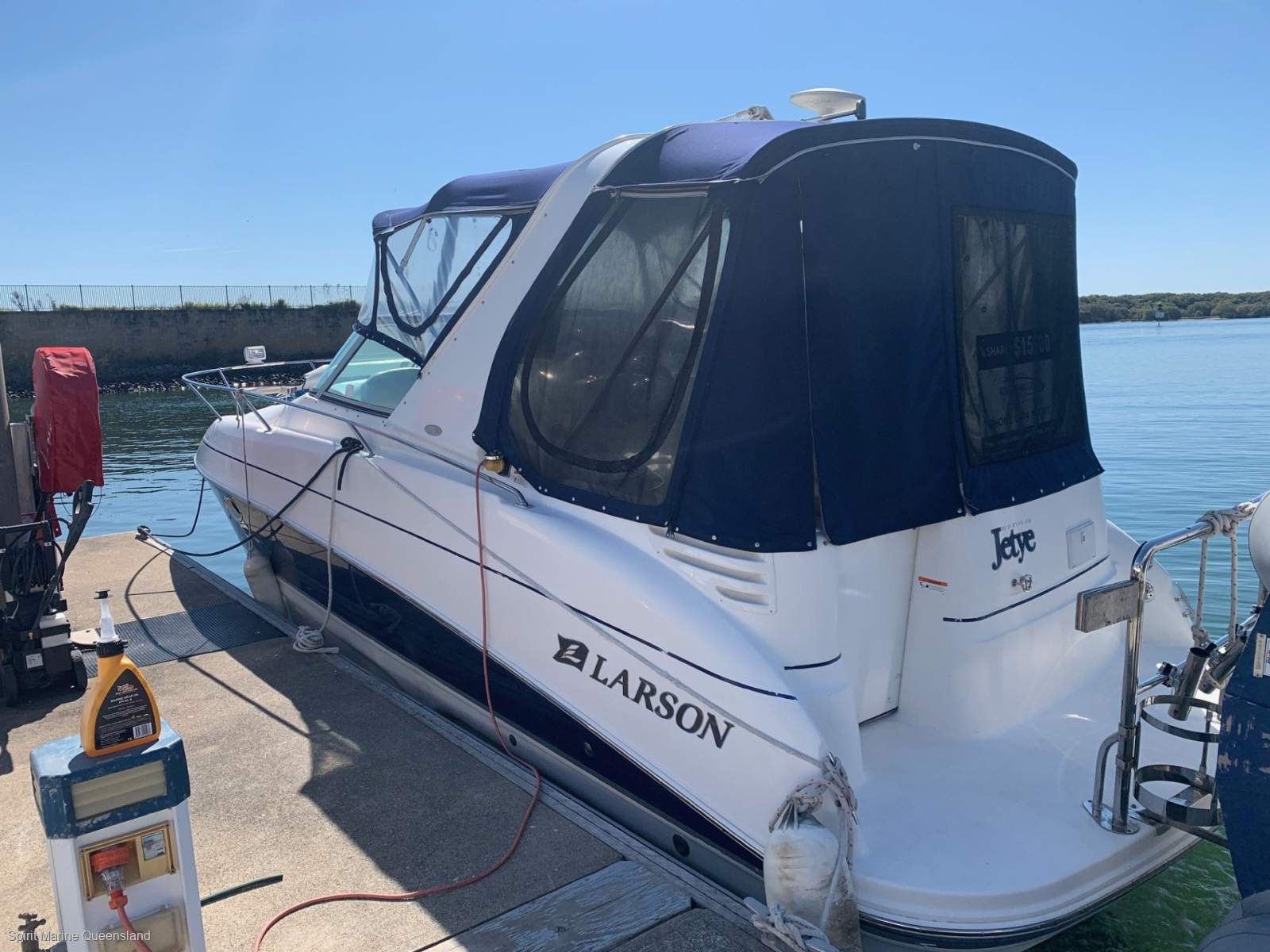 Larson Cabrio 274