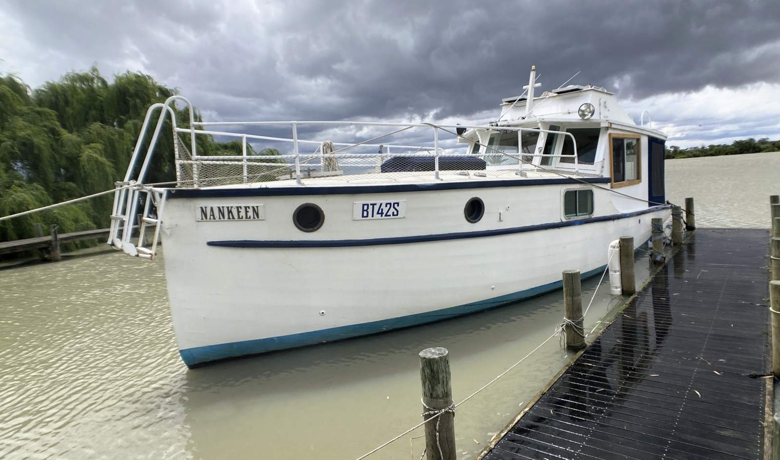 "Nankeen" Elegant Timber Cruiser, Beautifully Kept
