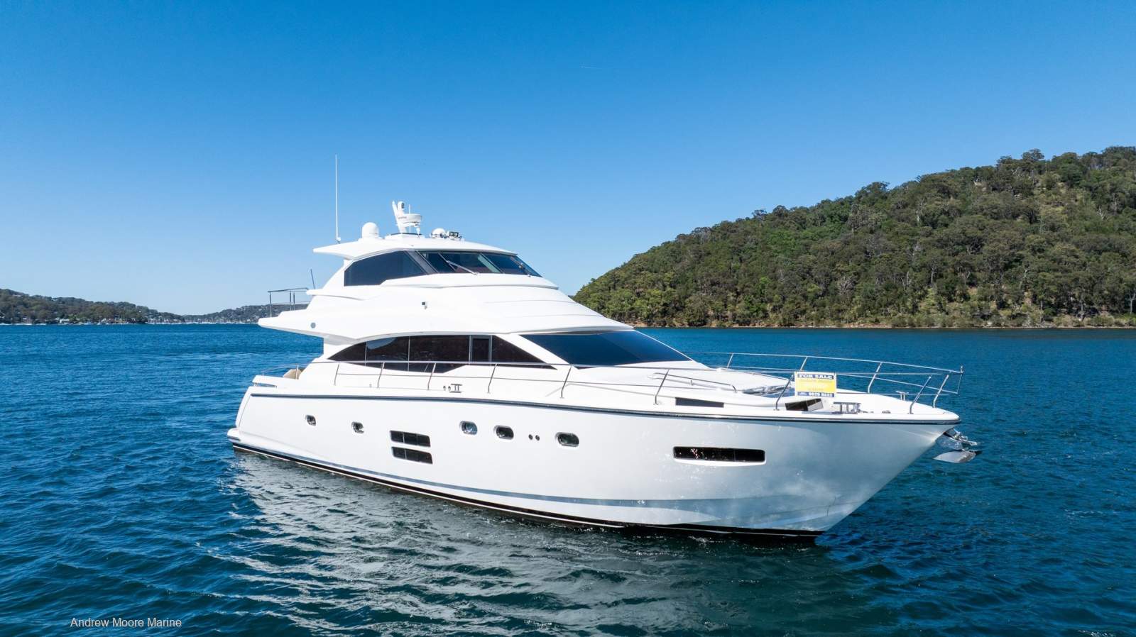 Johnson 65 Motor Yacht