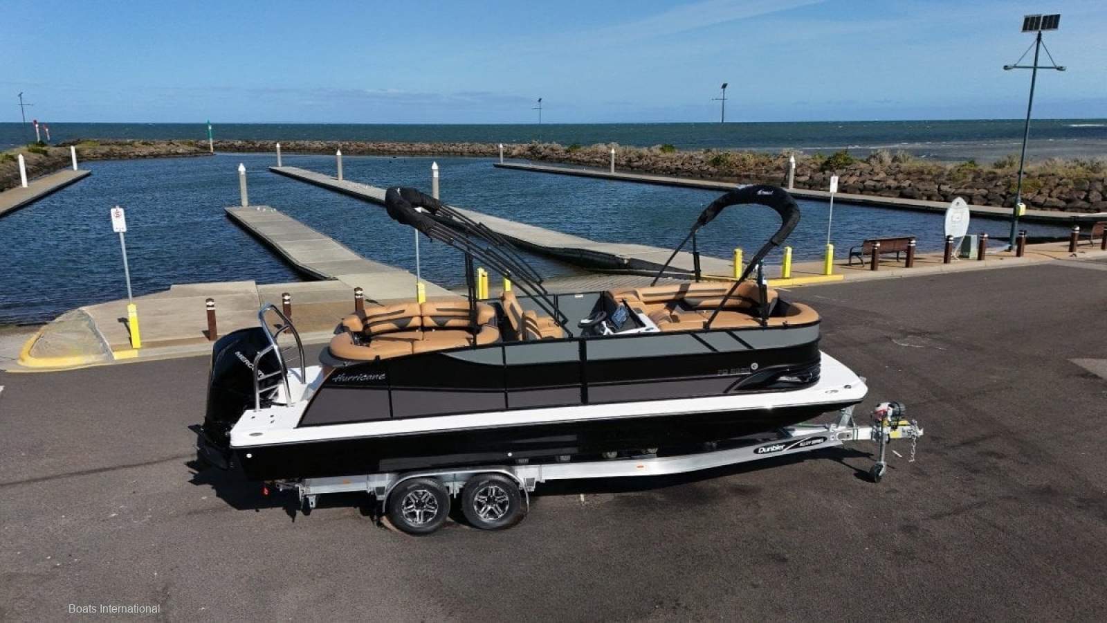 Hurricane Fundeck 236