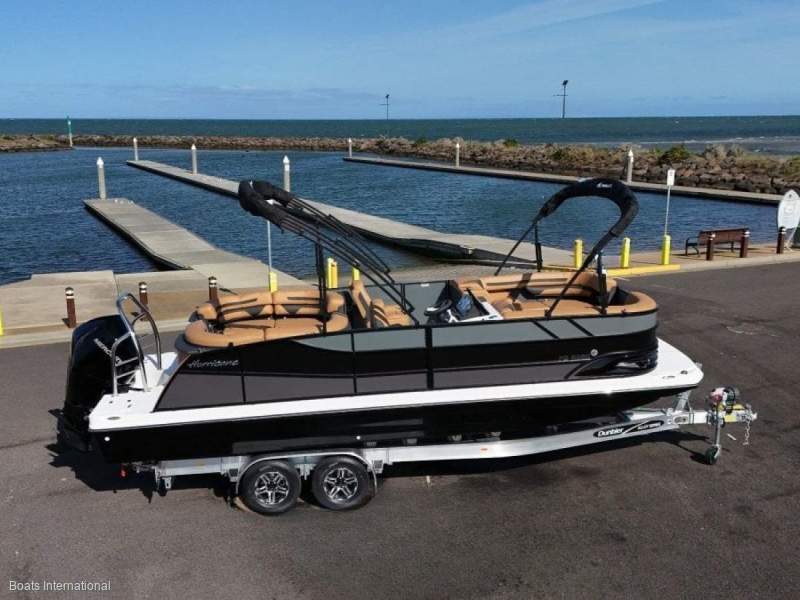 Hurricane Fundeck 236